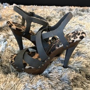 Studded, Gray Straps, Wood Grain Stacked Heels